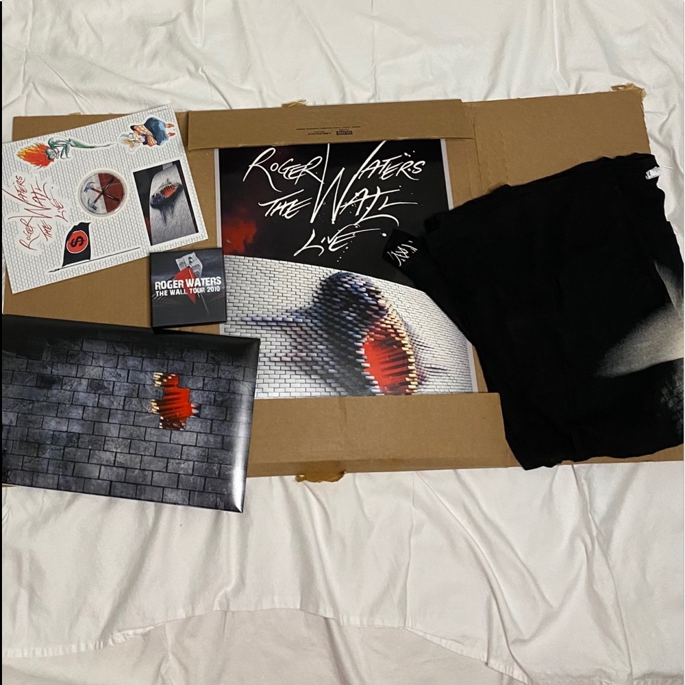 Pink Floyd Roger Waters 2010 European Tour VIP Collection